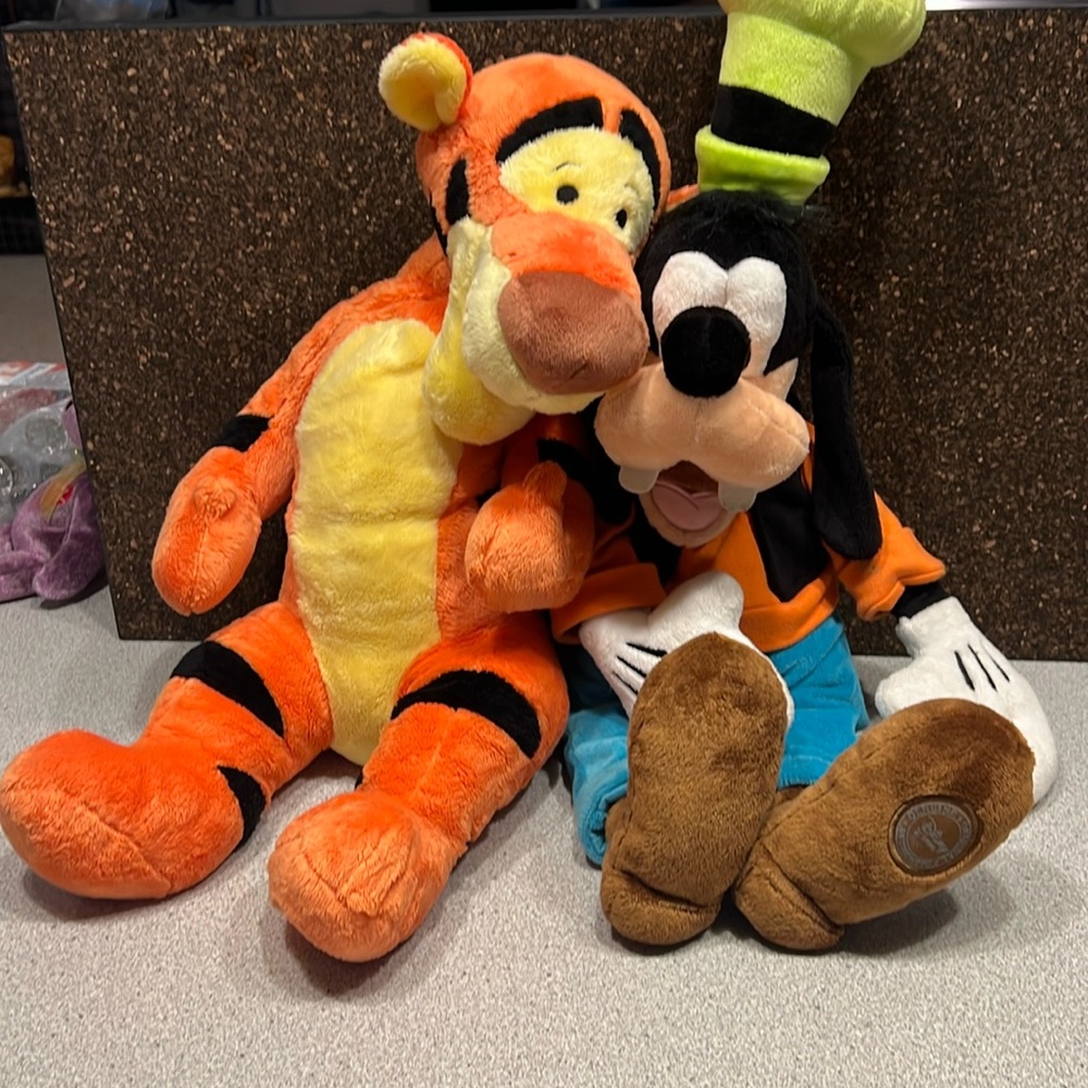 Disney Store Tigger and Goofy plush toys